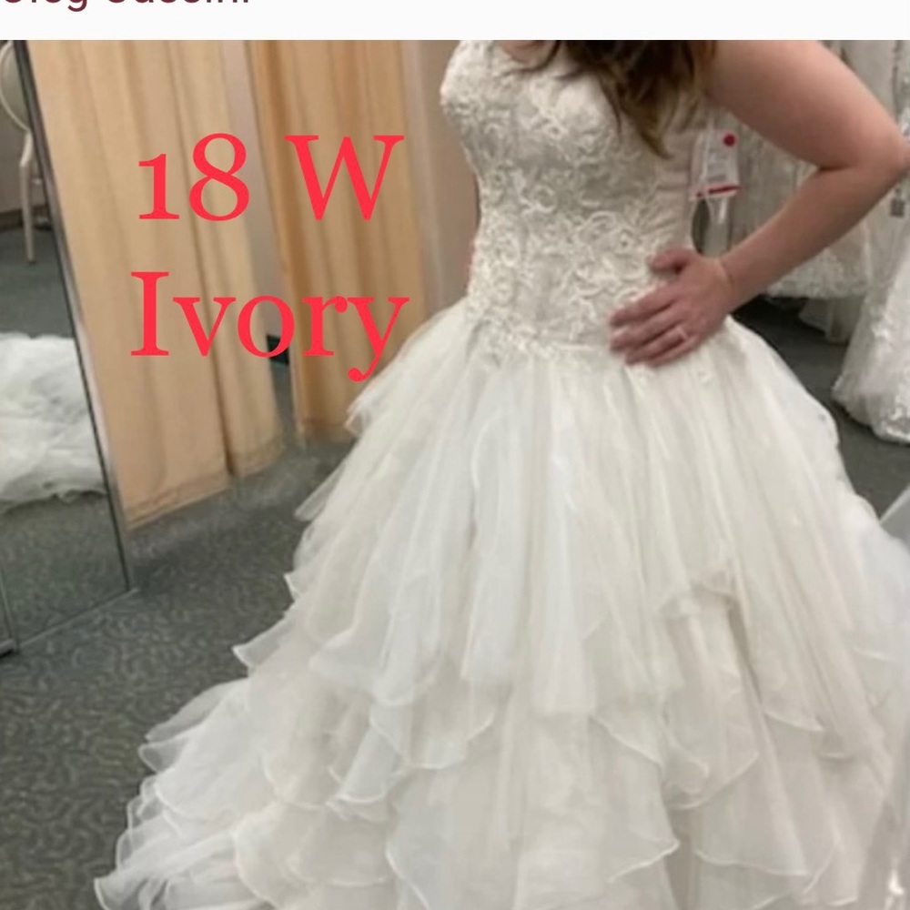 Oleg Cassini Cupcake Ivory Wedding Dress -